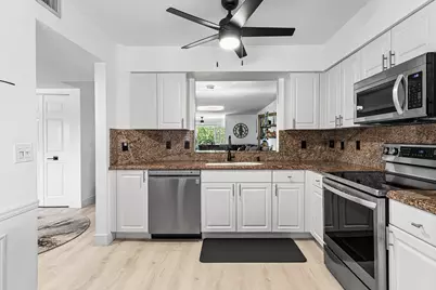 5874 Crystal Shores Drive #304, Boynton Beach, FL 33437 - Photo 15