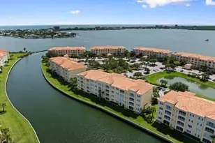 18 Harbour Isle Dr W, Fort Pierce, FL 34949 - Photo 27