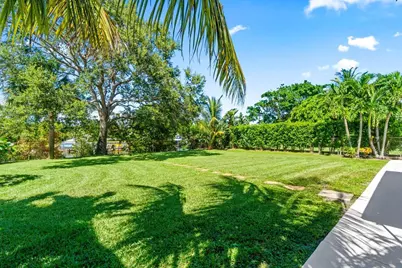 751 Hummingbird Way #7, North Palm Beach, FL 33408 - Photo 27