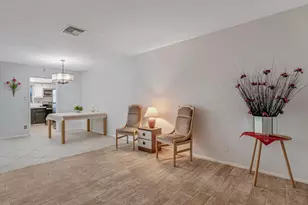 2775 Dudley Dr W, West Palm Beach, FL 33415 - Photo 9