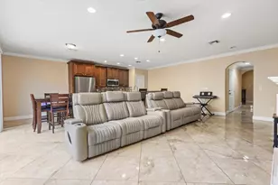 3325 Elizabeth Pl S, Lake Worth, FL 33461 - Photo 9