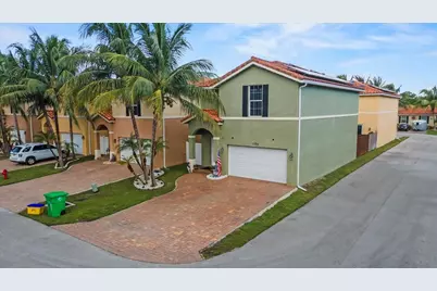 3325 Elizabeth Place S, Lake Worth, FL 33461 - Photo 1