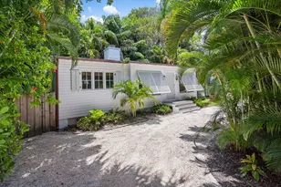 918 NE 5th St, Delray Beach, FL 33483 - Photo 3