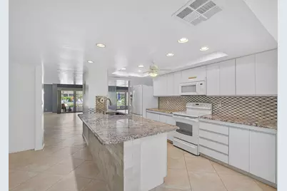 1100 Surf Road #109, Palm Beach Shores, FL 33404 - Photo 37