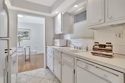 1069 Hillsboro Mile #Unit 705, Pompano Beach, FL 33062 - Photo 7