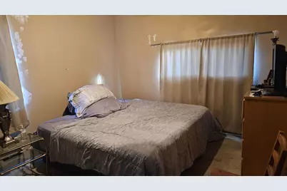 8741 SW 10th Street, Pembroke Pines, FL 33025 - Photo 9