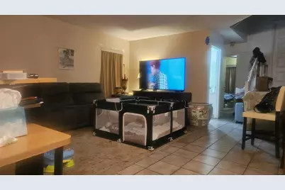 8741 SW 10th Street, Pembroke Pines, FL 33025 - Photo 5