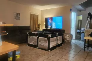 8741 SW 10th St, Pembroke Pines, FL 33025 - Photo 5