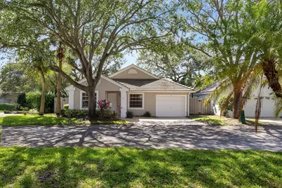 15 Admirals Court, Palm Beach Gardens, FL 33418 - Photo 1