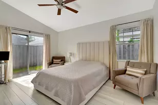 15 Admirals Ct, Palm Beach Gardens, FL 33418 - Photo 17