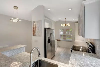 15 Admirals Court, Palm Beach Gardens, FL 33418 - Photo 9