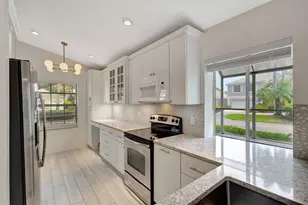 15 Admirals Ct, Palm Beach Gardens, FL 33418 - Photo 11