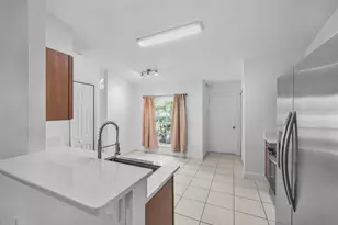 5323 NW Perez Ct, Port Saint Lucie, FL 34983 - Photo 9