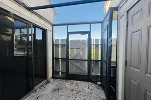 11877 Sturbridge Ln, Wellington, FL 33414 - Photo 9