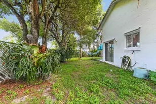 3325 NW 79th Way, Davie, FL 33024 - Photo 25
