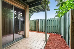 1876 Fairview Villas Dr, West Palm Beach, FL 33406 - Photo 25