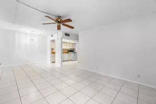 1876 Fairview Villas Dr, West Palm Beach, FL 33406 - Photo 11