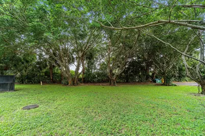 1876 Fairview Villas Drive #3, Palm Springs, FL 33406 - Photo 33