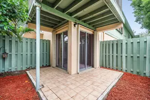 1876 Fairview Villas Dr, West Palm Beach, FL 33406 - Photo 23