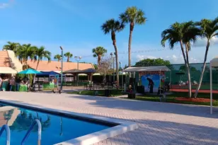 154 Lake Meryl Dr, West Palm Beach, FL 33411 - Photo 25