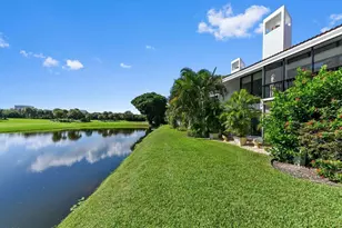 1924 Presidential Way, West Palm Beach, FL 33401 - Photo 1