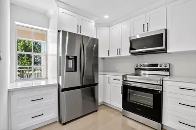 2651 S Palm Aire Drive S #305, Pompano Beach, FL 33069 - Photo 5