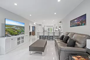 7 Grand Bay Cir, Juno Beach, FL 33408 - Photo 11