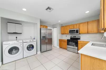 3943 Crescent Creek Drive, Coconut Creek, FL 33073 - Photo 9