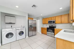 3943 Crescent Creek Dr, Pompano Beach, FL 33073 - Photo 9