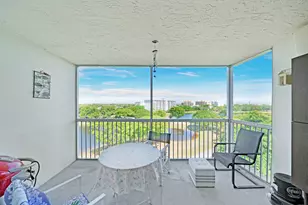 2940 N Course Dr, Pompano Beach, FL 33069 - Photo 15