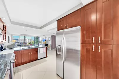 2940 N Course Drive #811, Pompano Beach, FL 33069 - Photo 5