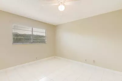 3810 Via Poinciana #404, Lake Worth, FL 33467 - Photo 29