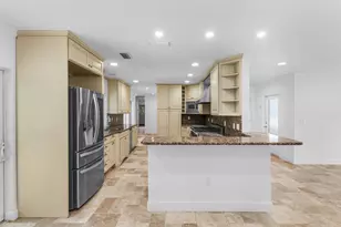 783 Valencia Dr, Boca Raton, FL 33432 - Photo 13