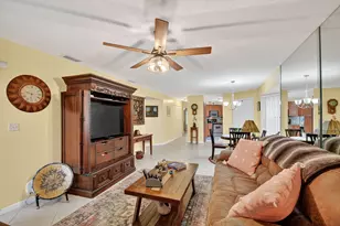 801 Harbour Pointe Way, Greenacres, FL 33413 - Photo 9