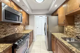 3000 N Ocean Dr, Singer Island, FL 33404 - Photo 11