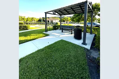 6794 Broadwater Lane, Lake Worth, FL 33467 - Photo 9