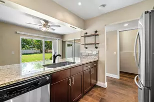 5090 Elmhurst Rd, West Palm Beach, FL 33417 - Photo 7