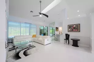221 Cypress Trce, Royal Palm Beach, FL 33411 - Photo 9