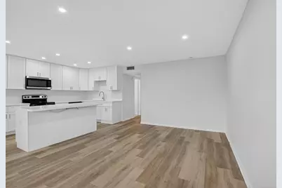 125 Brighton C, Boca Raton, FL 33434 - Photo 3