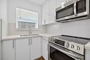 110 Shore Ct, North Palm Beach, FL 33408 - Photo 17