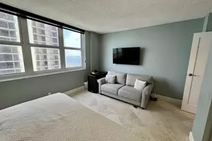 5440 N Ocean Dr, Singer Island, FL 33404 - Photo 39
