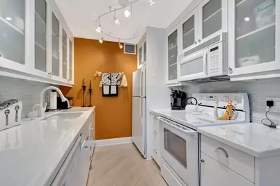 2026 Cornwall B, Boca Raton, FL 33434 - Photo 1