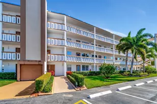 2026 Cornwall B, Boca Raton, FL 33434 - Photo 3