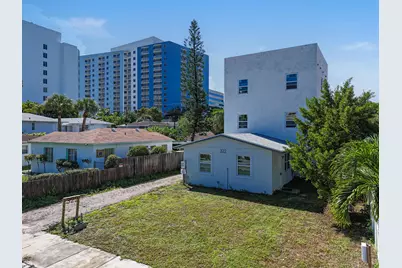 322 N Lakeside Court, West Palm Beach, FL 33407 - Photo 7