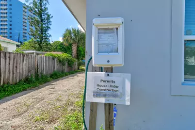 322 N Lakeside Court, West Palm Beach, FL 33407 - Photo 37