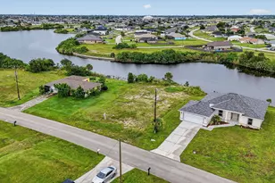 2616 NW 4th Pl, Cape Coral, FL 33993 - Photo 33