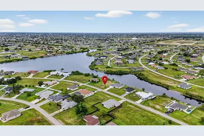 2616 NW 4th Place, Cape Coral, FL 33993 - Photo 13