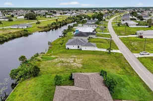 2616 NW 4th Pl, Cape Coral, FL 33993 - Photo 37