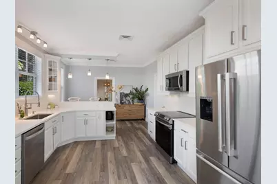 910 NE 2nd Avenue, Delray Beach, FL 33444 - Photo 23