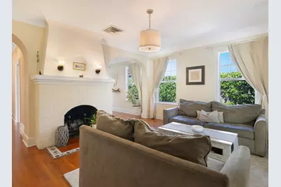 910 NE 2nd Avenue, Delray Beach, FL 33444 - Photo 9